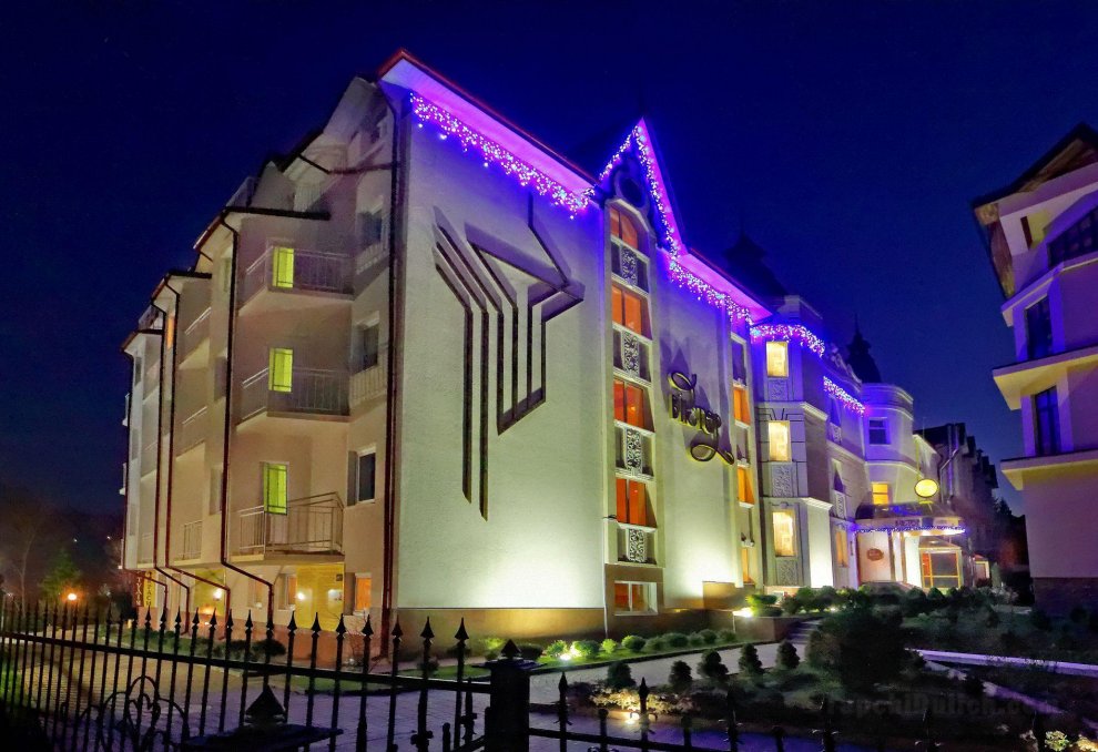 Khách sạn VICTOR Resort and SPA