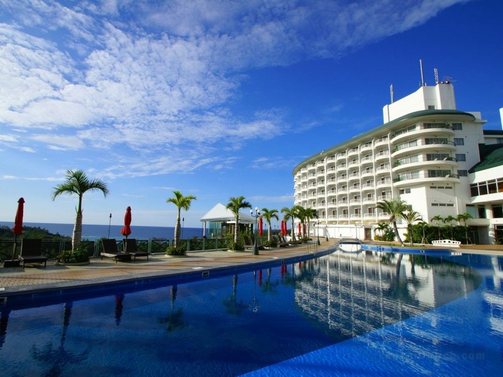 沖繩喜璃癒志海灘度假海洋Spa酒店