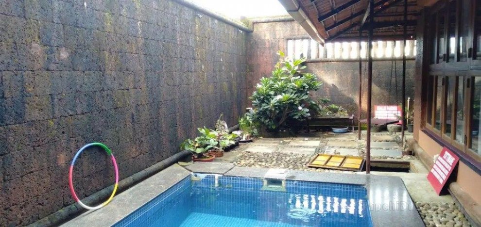 Gokarna Home with a Pool