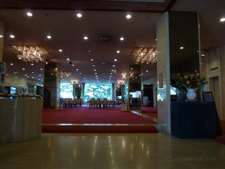 Khách sạn Miyakonojo Royal