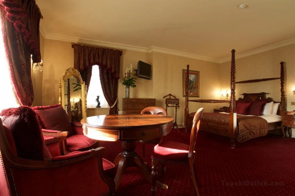 Khách sạn Llyndir Hall Signature Collection by Best Western