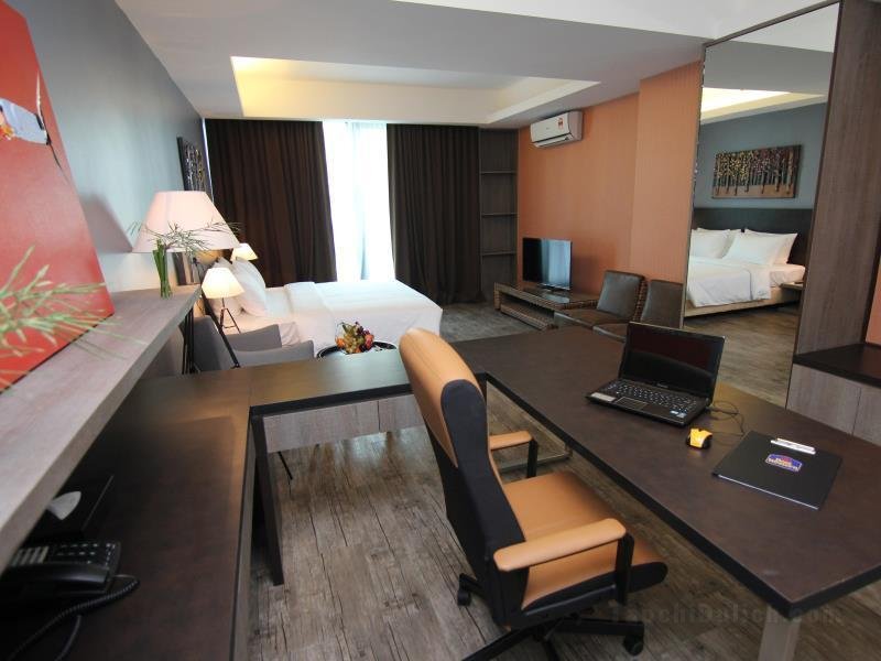 Khách sạn Nexus Regency Suites Subang Jaya