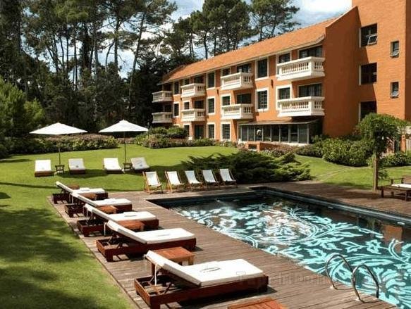 Khách sạn Barradas Parque & Spa