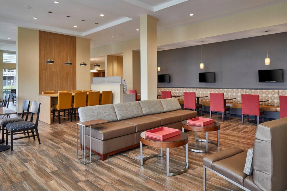 TownePlace Suites by Marriott Columbus North – OSU
