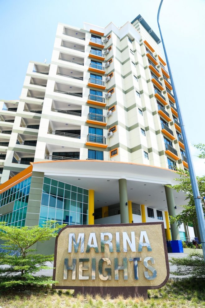 Khách sạn Marina Heights Residences