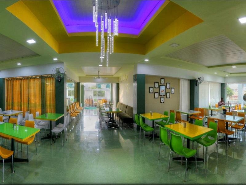 Khách sạn RajMahal Inn