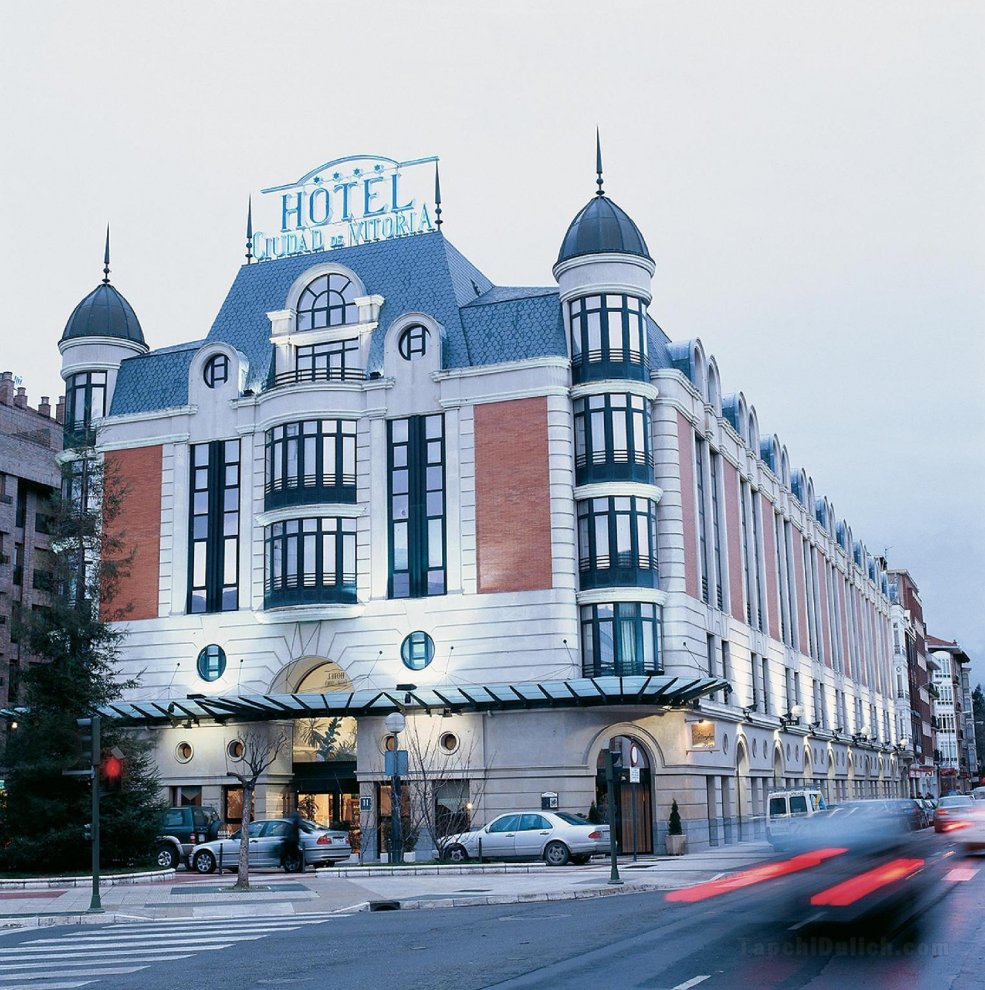 Khách sạn Silken Ciudad de Vitoria