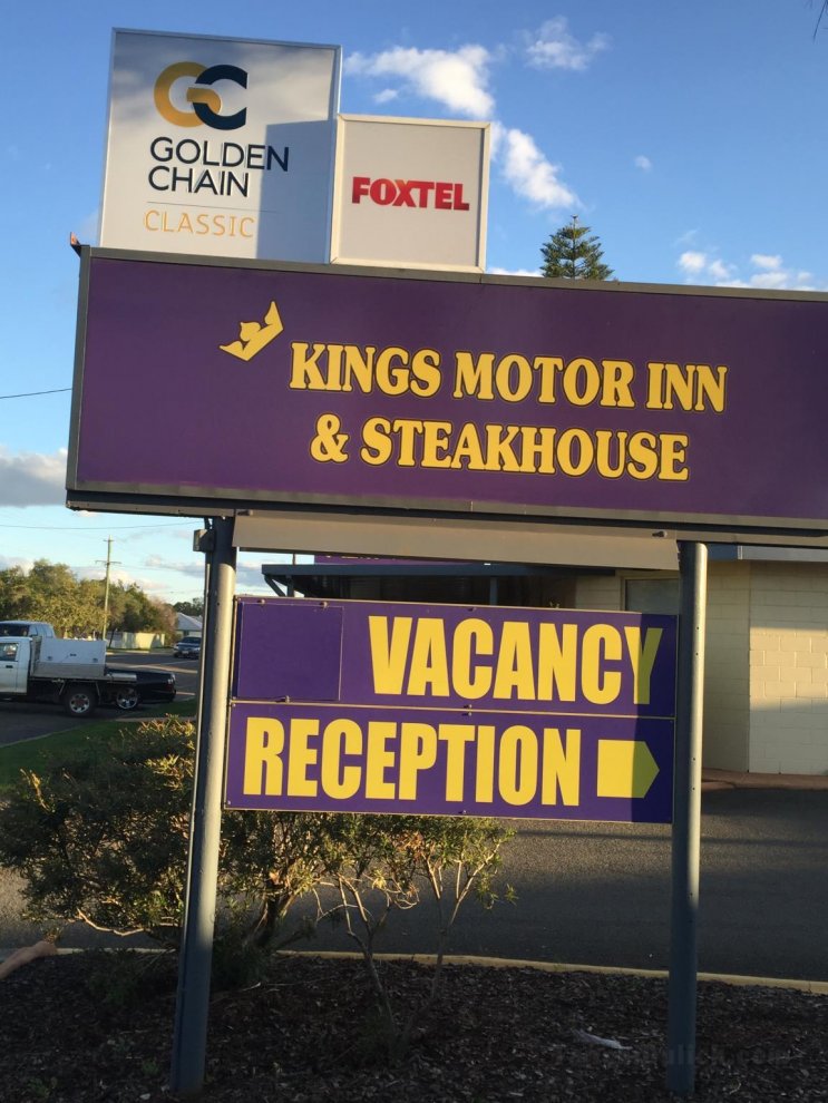 Kings Motor Inn and Steakhouse