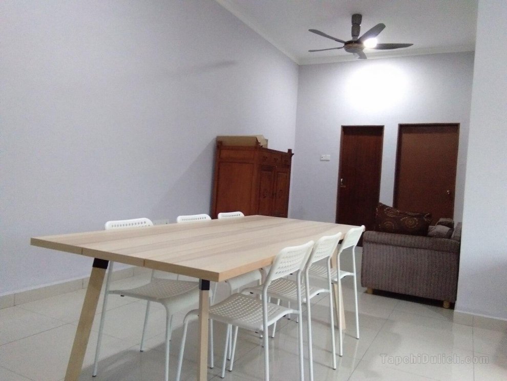 Cosy homestay suitable for up to 8 people