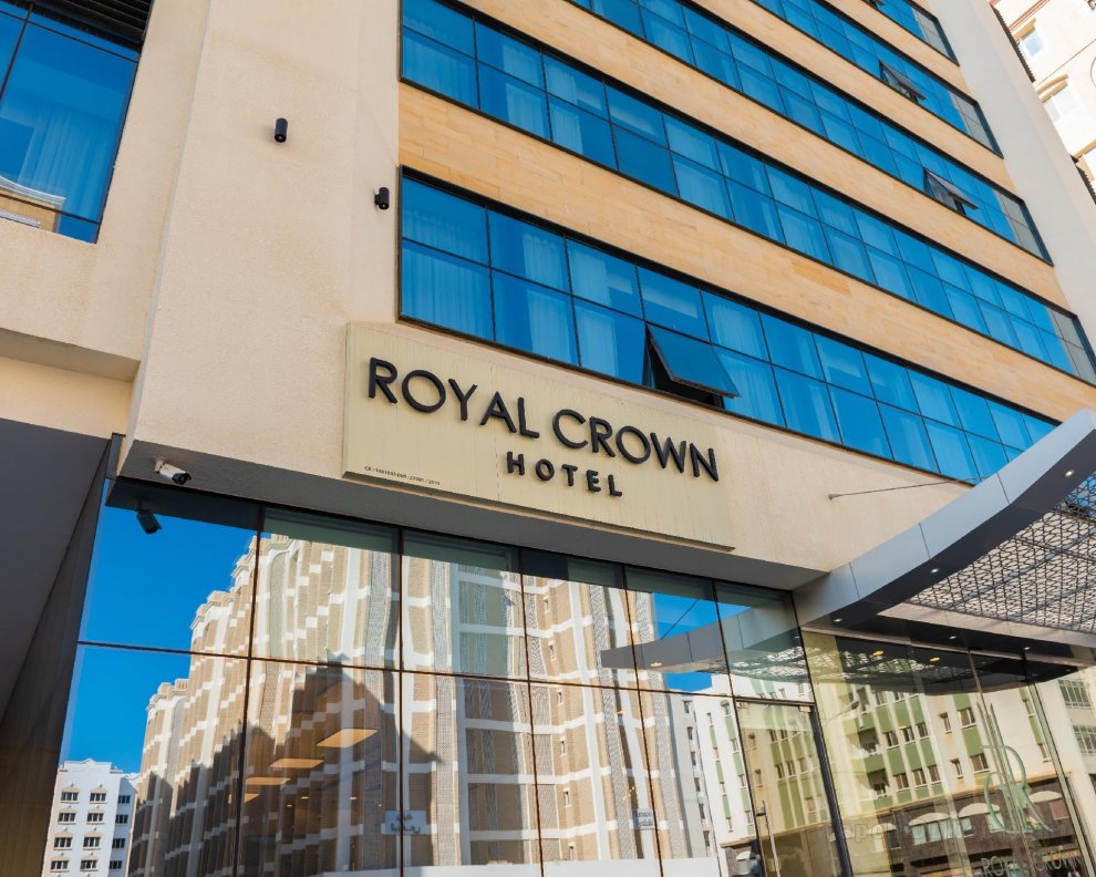 Khách sạn Royal Crown