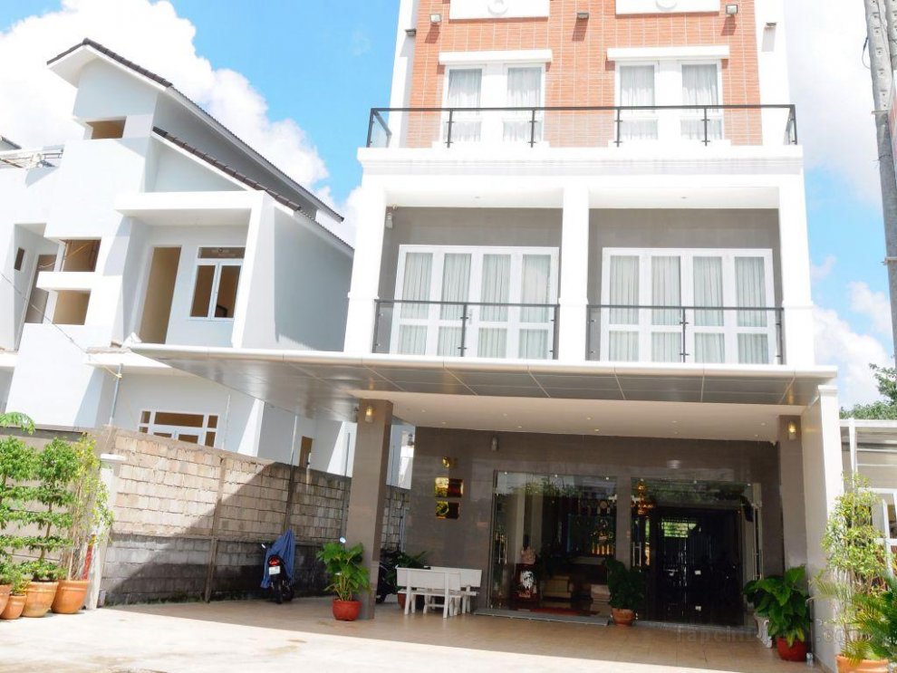 Khách sạn Huynh Duc
