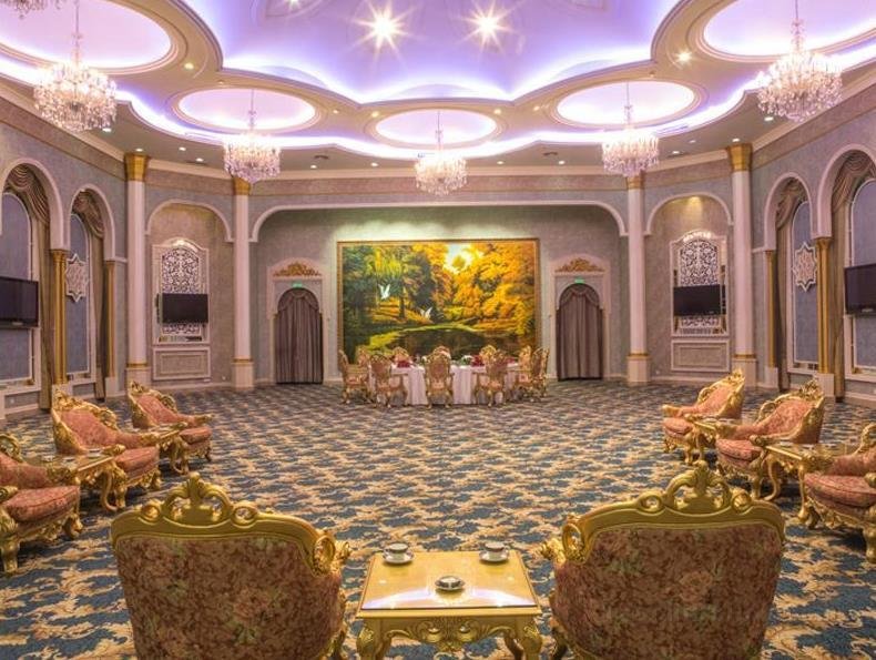 Khách sạn Grand Mercure Urumqi Hualing