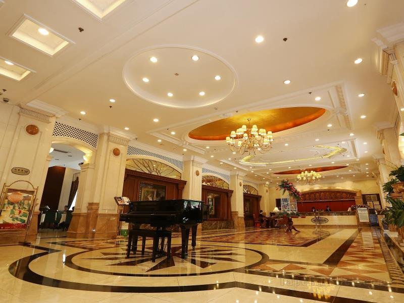 Khách sạn Grand Palace （Grand Management Group）
