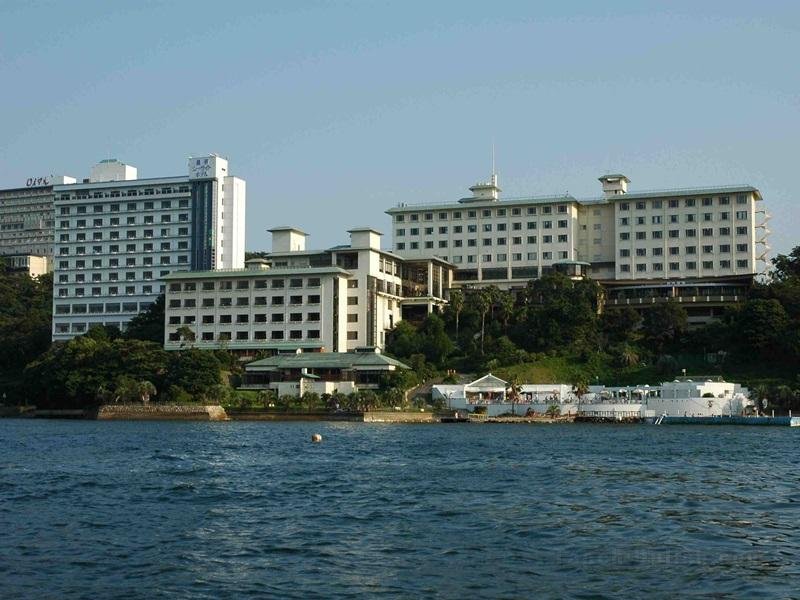 Toba seaside hotel