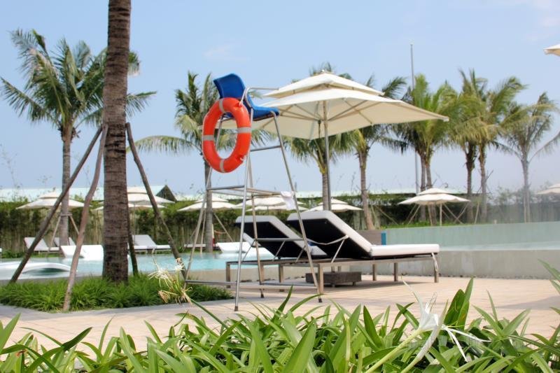 Green Suites by Pool in 5-star Ocean Resort & Golf