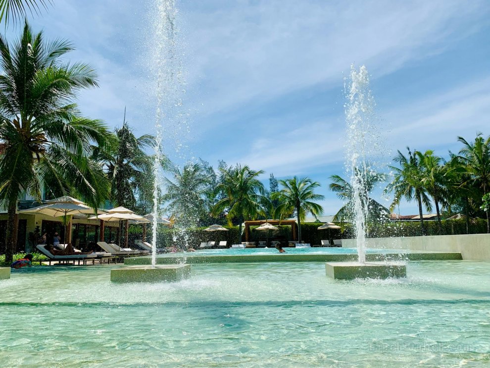 Green Suites by Pool in 5-star Ocean Resort & Golf