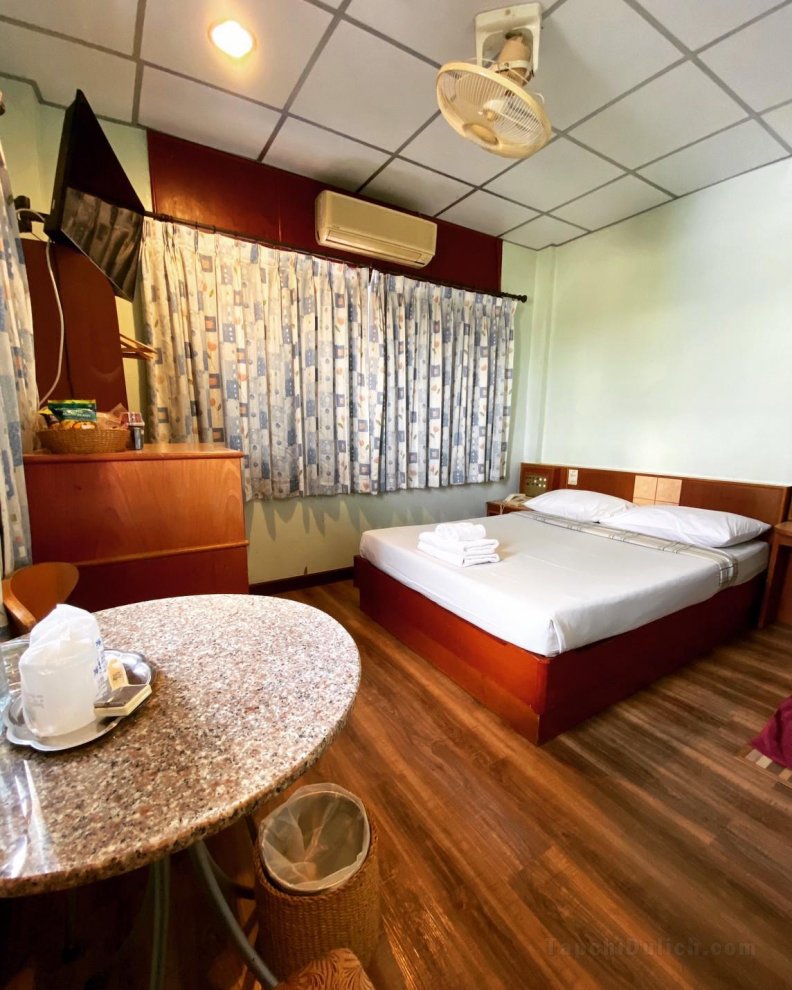 Sri Betong Hotel (SHA Extra Plus)