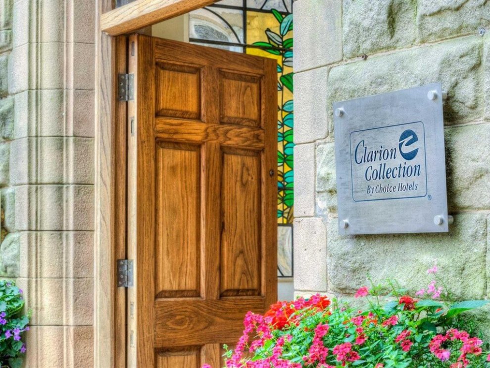 Khách sạn Clarion Collection Makeney Hall