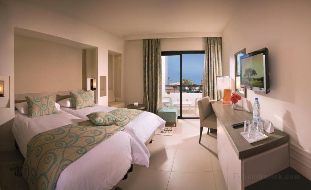 Khách sạn Club Palm Azur - Couples and Families Only