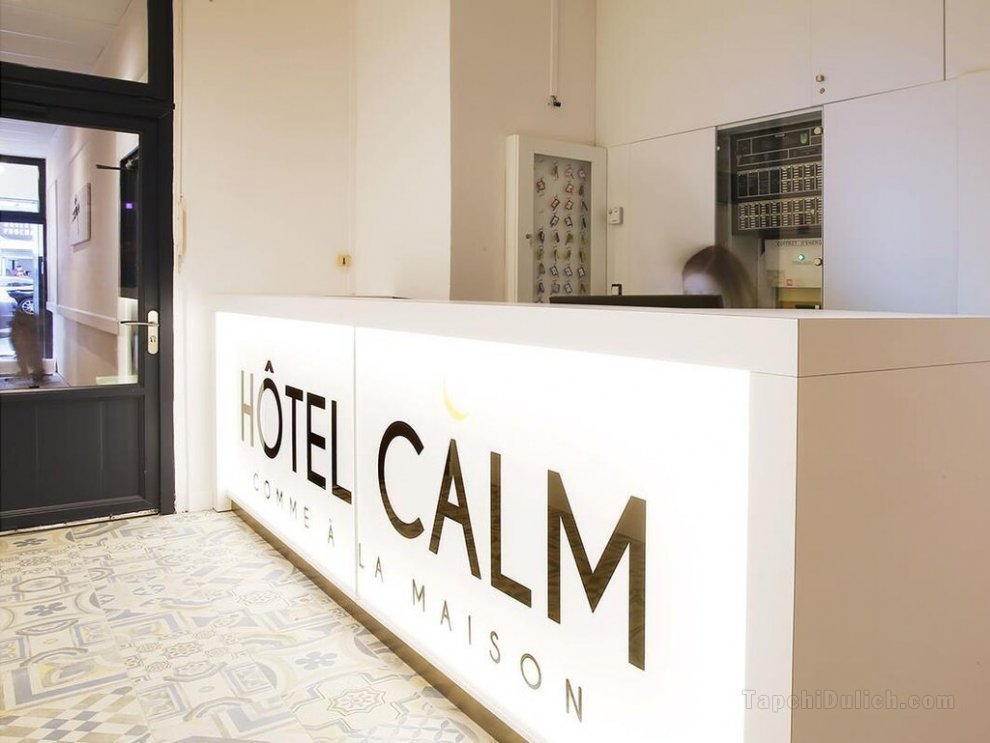 Khách sạn CALM Lille