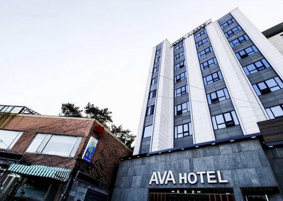 Khách sạn Ava