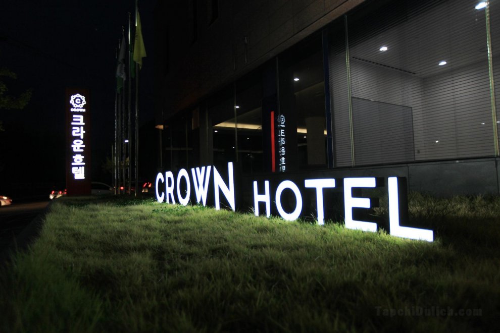 Khách sạn Crown Changwon