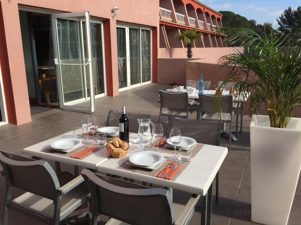 Khách sạn Qualys- Montpellier Sud Le Mas de Grille