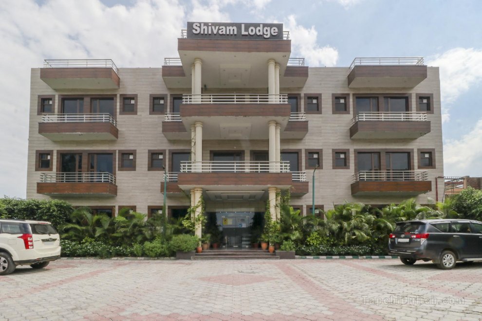 Khách sạn OYO 75331 Shivam Lodge