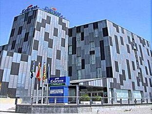 Khách sạn YIT Ciudad De Zaragoza