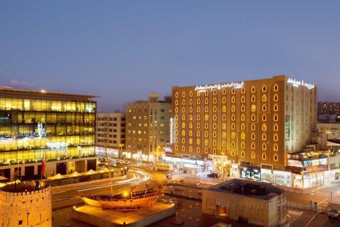 Khách sạn Arabian Courtyard & Spa