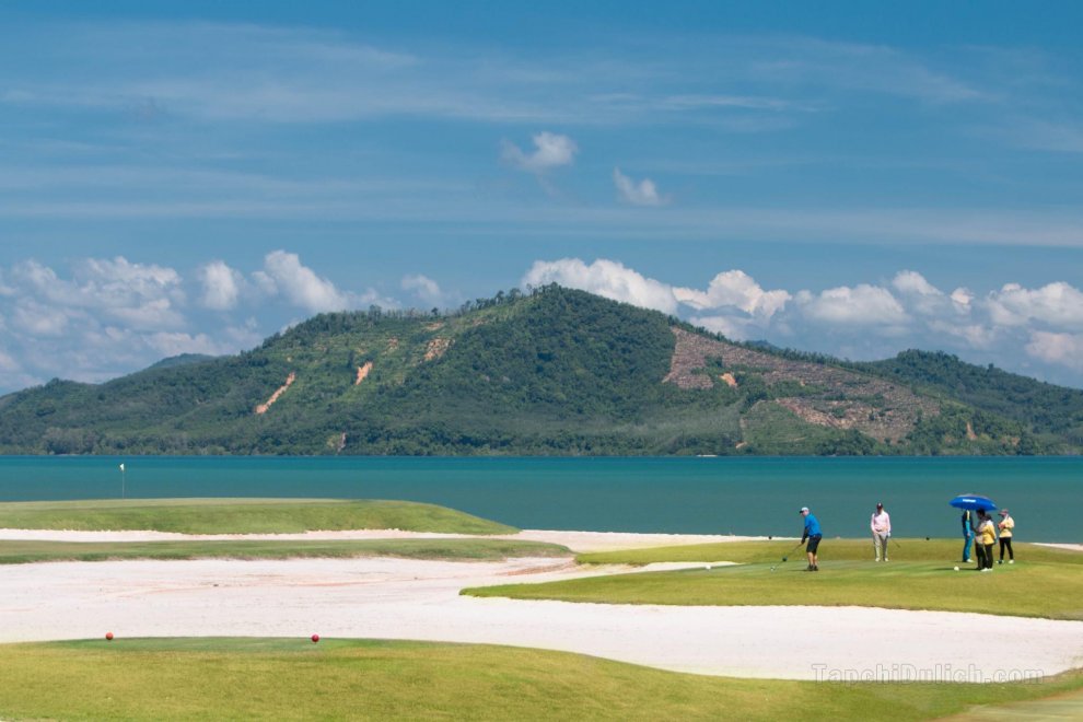 Mission Hills Phuket Golf Resort (SHA Plus+)
