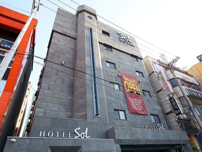 Khách sạn Sol