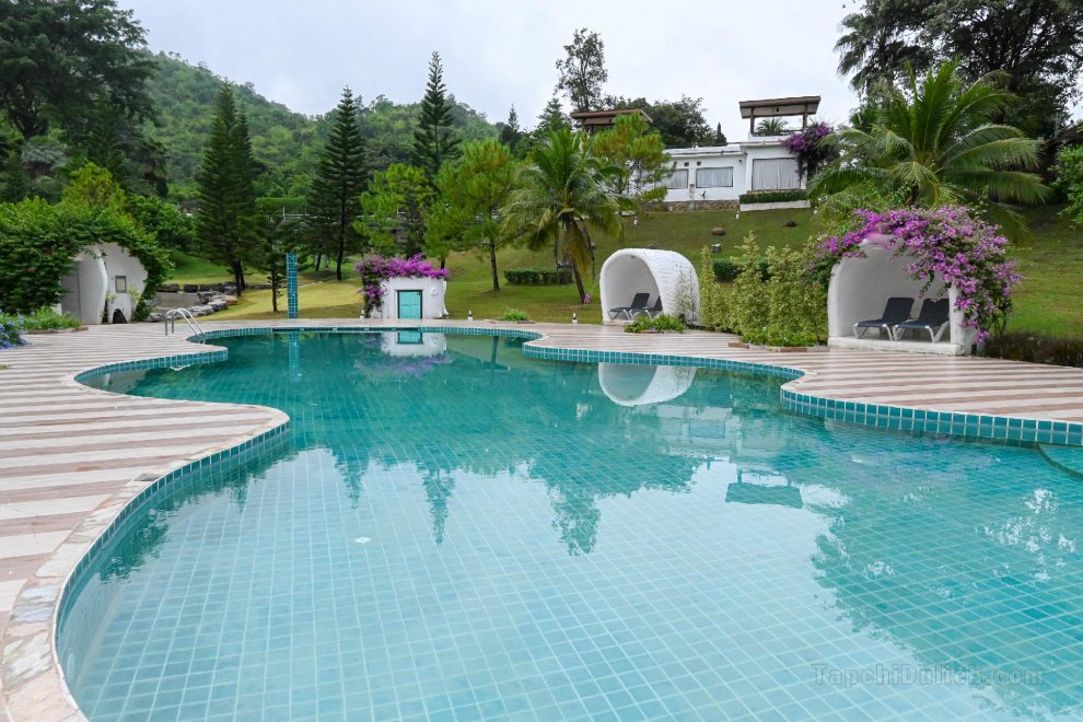 Swiss Valley Hip Resort Ratchaburi