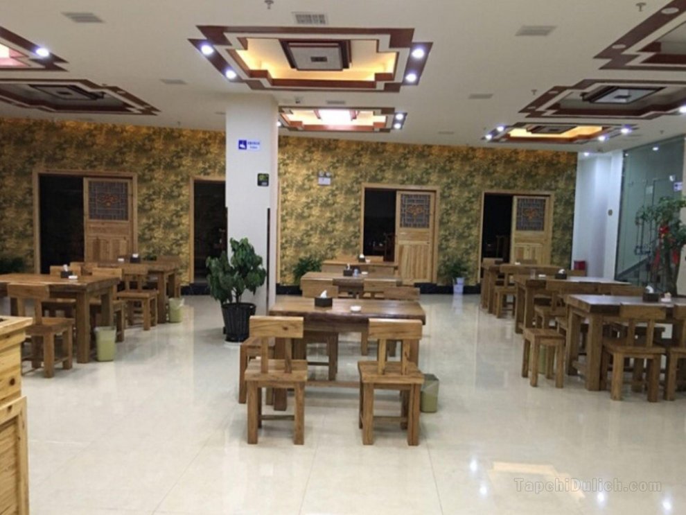 Khách sạn GreenTree Inn Hunan Jishou Longshan Yuelu Avenue Business