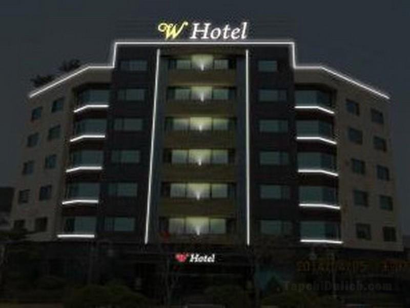 Khách sạn Winners Tourist
