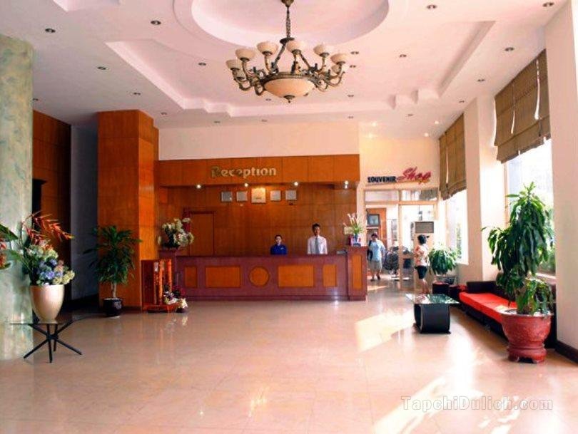 Khách sạn Van Hai