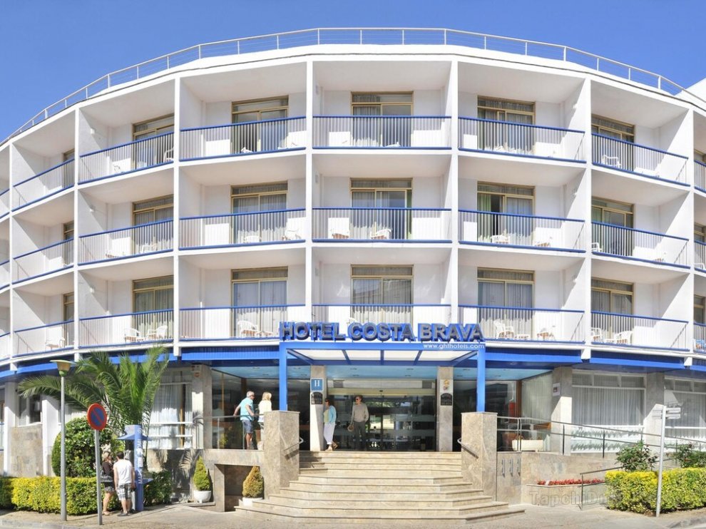 Khách sạn Costa Brava