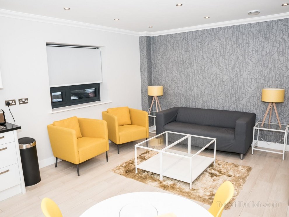 Malthouse Court (Kennet Serviced Apartments)