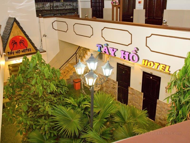 Khách sạn Tay Ho