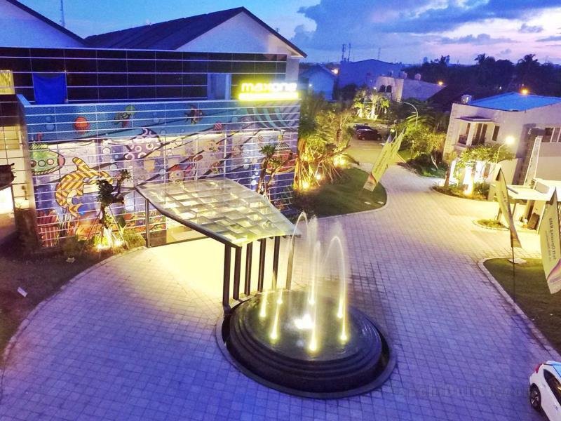 Khách sạn MaxOnes at Resort Delia - Makassar