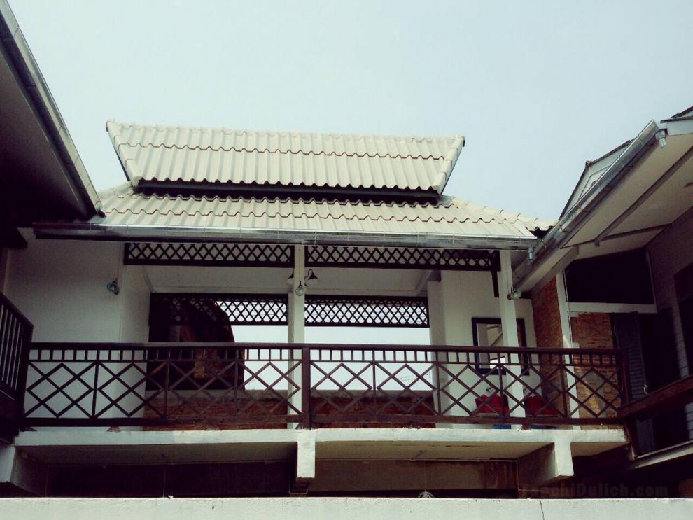 At Rimnam Chan Hostel