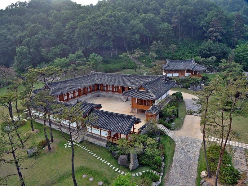 Khách sạn Royal Heritage -CHOSUN WANG GA