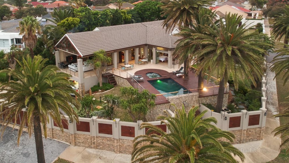 Island Way Villa - Luxury Accommodation