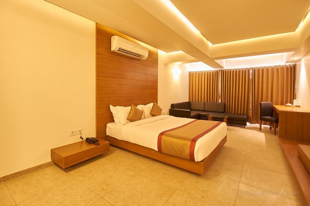 Khách sạn 7Wonders Gandhinagar