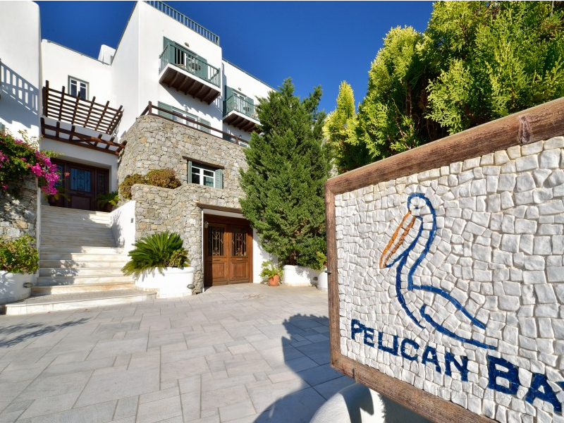 Khách sạn Pelican Bay Art