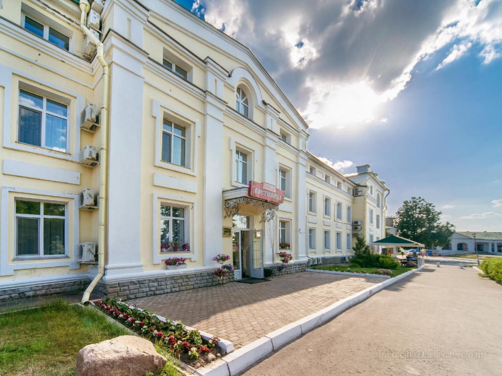 Khách sạn Sokol