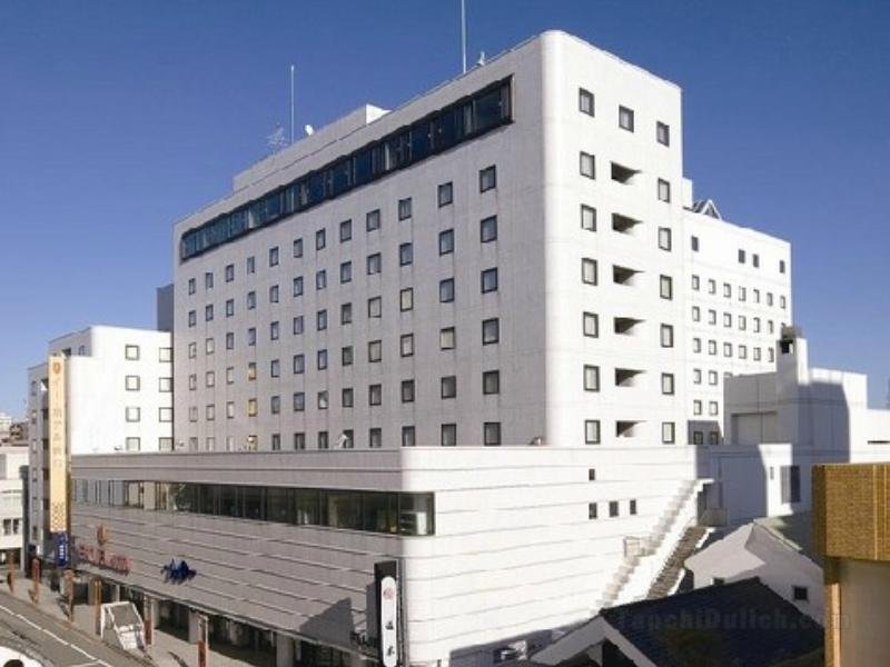 Khách sạn E Akita