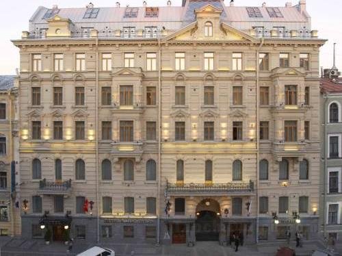 Khách sạn Petro Palace