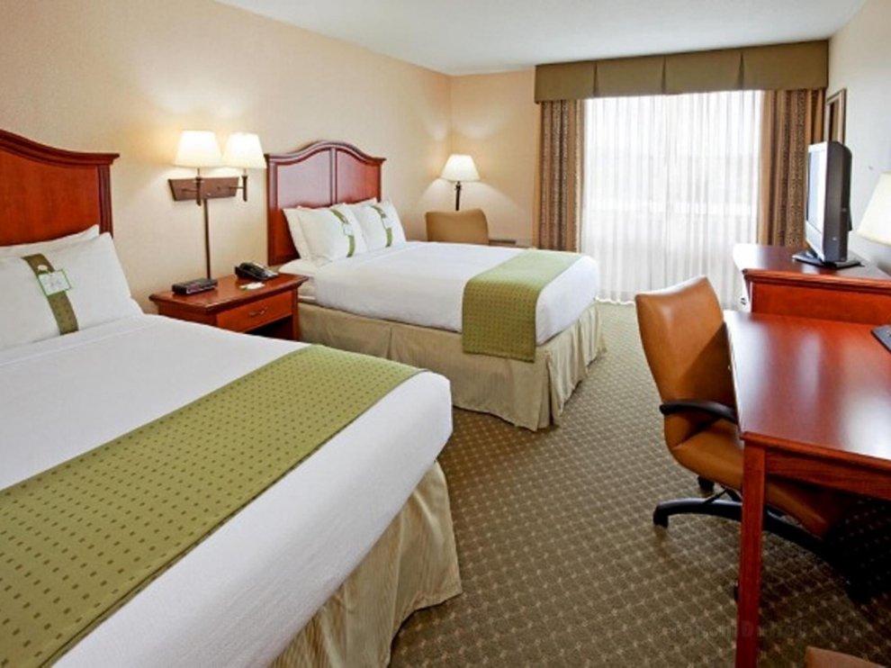 Khách sạn Holiday Inn & Suites Cincinnati Downtown
