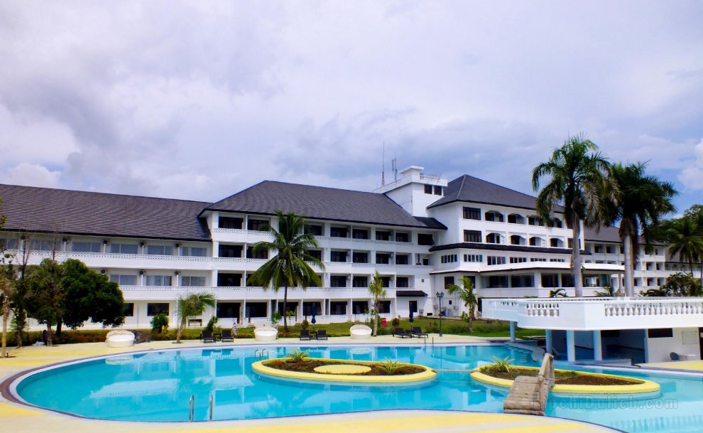 Khách sạn Paradise Golf and Resort